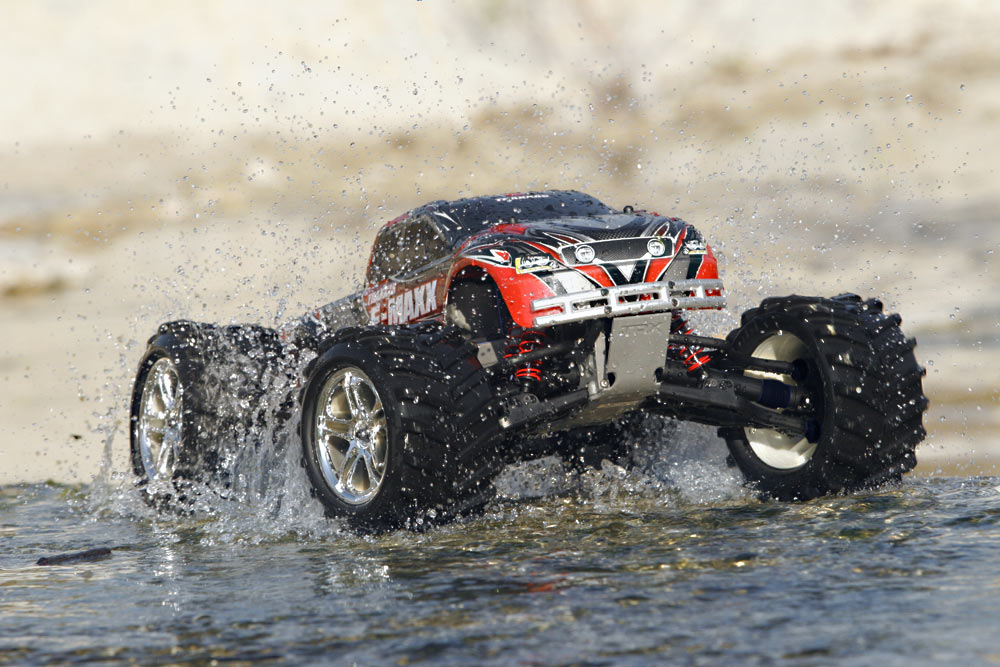 Traxxas e Maxx 1/8. Traxxas e-Maxx 1:10. Траксас e-Maxx. Triton 4.1 Maxx.